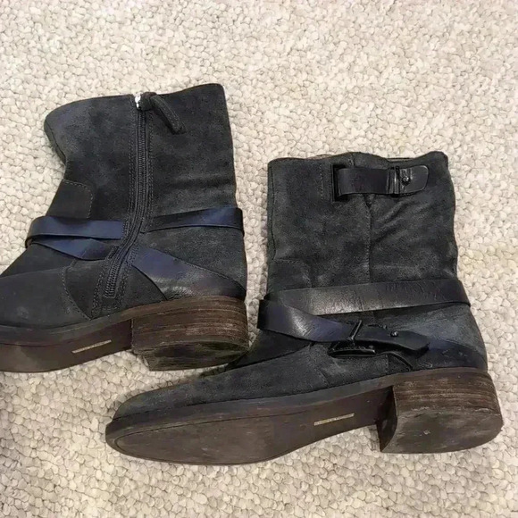 Suede boots  - Picture 3 of 11